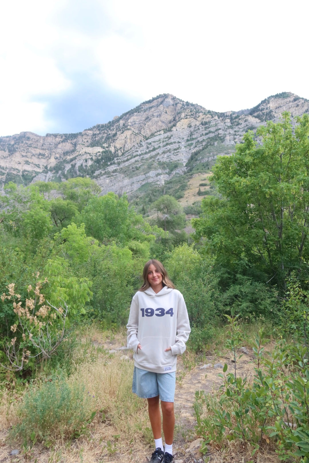 1934 Hoodie - Creme