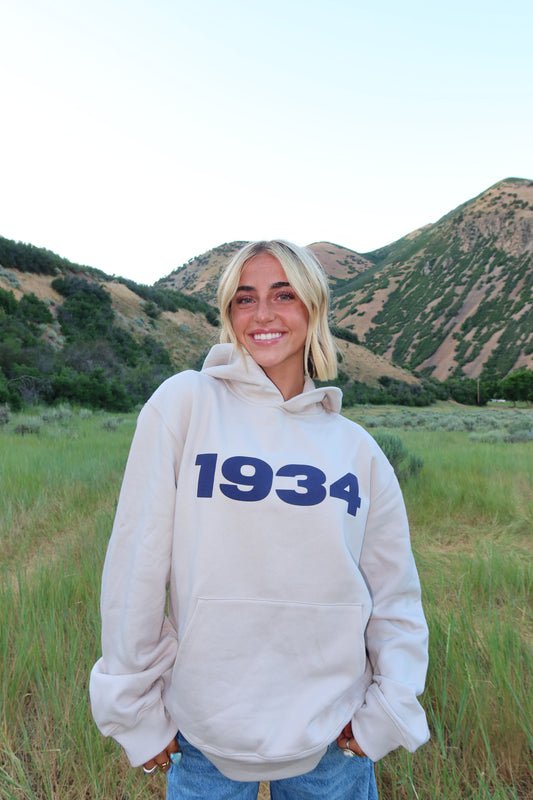 1934 Hoodie - Creme
